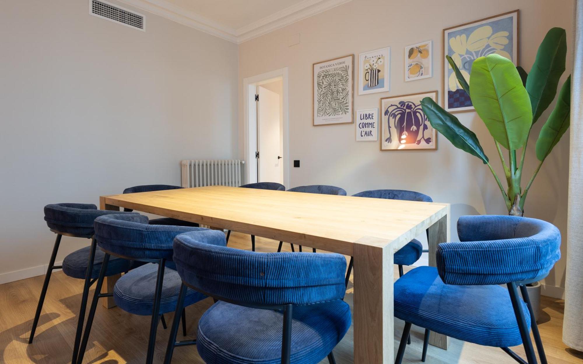 Stay U-Nique Apartments Balmes II Barcelona Ngoại thất bức ảnh