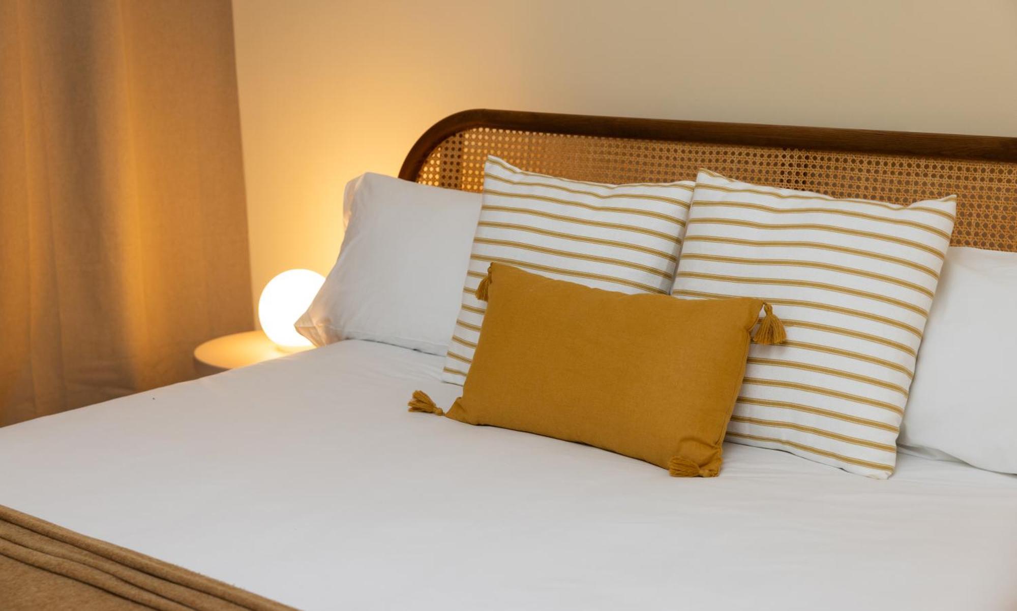 Stay U-Nique Apartments Balmes II Barcelona Ngoại thất bức ảnh