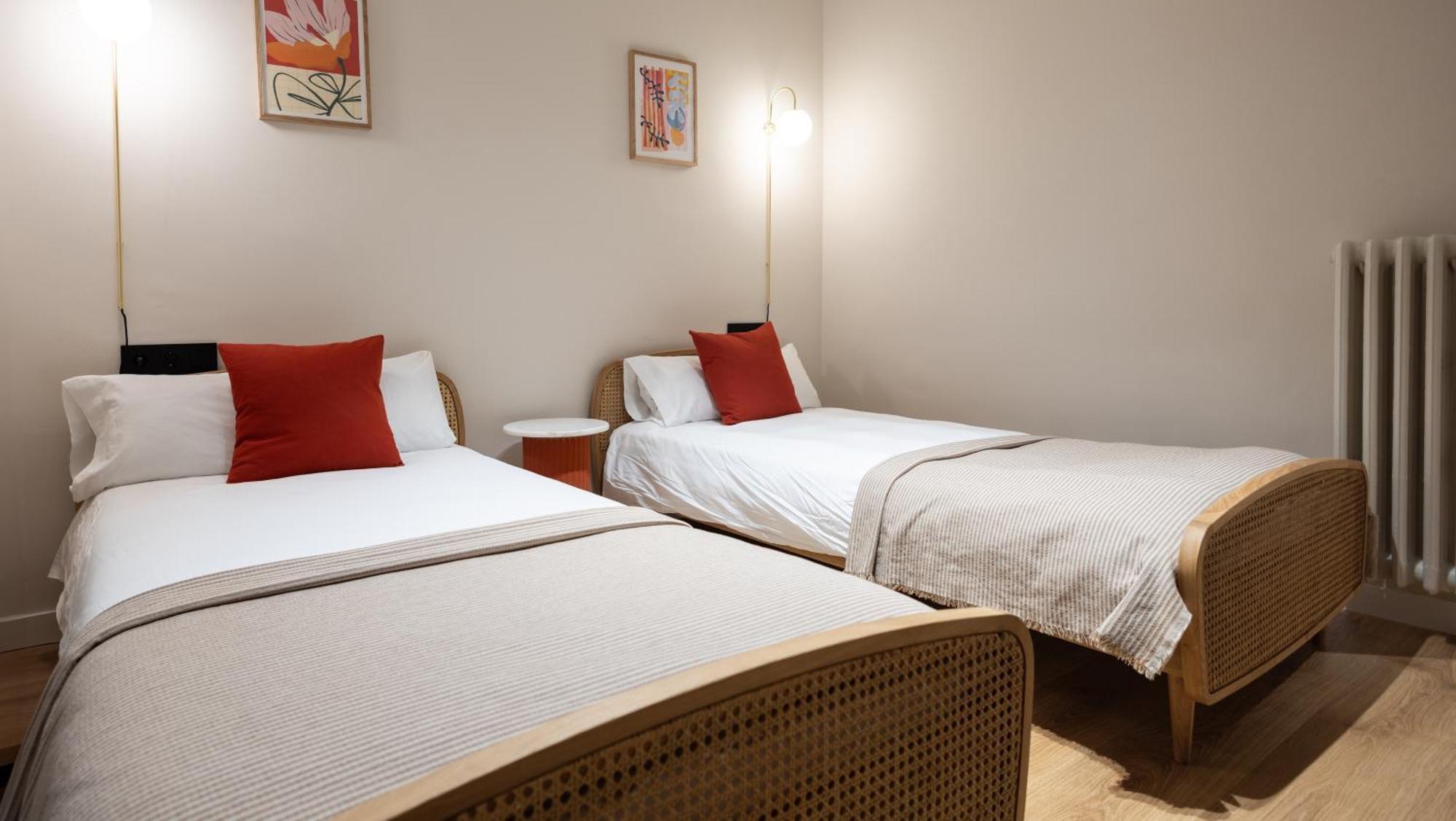 Stay U-Nique Apartments Balmes II Barcelona Ngoại thất bức ảnh