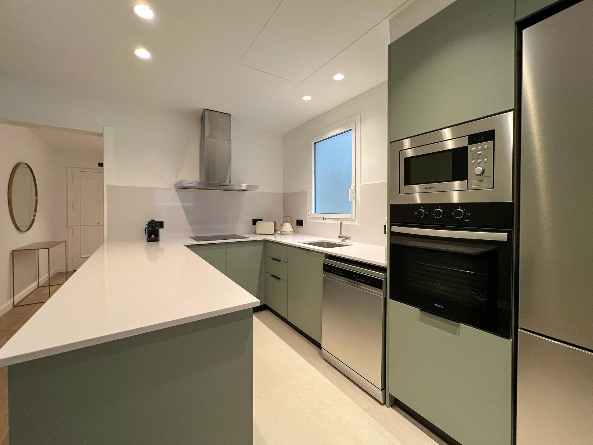 Stay U-Nique Apartments Balmes II Barcelona Ngoại thất bức ảnh