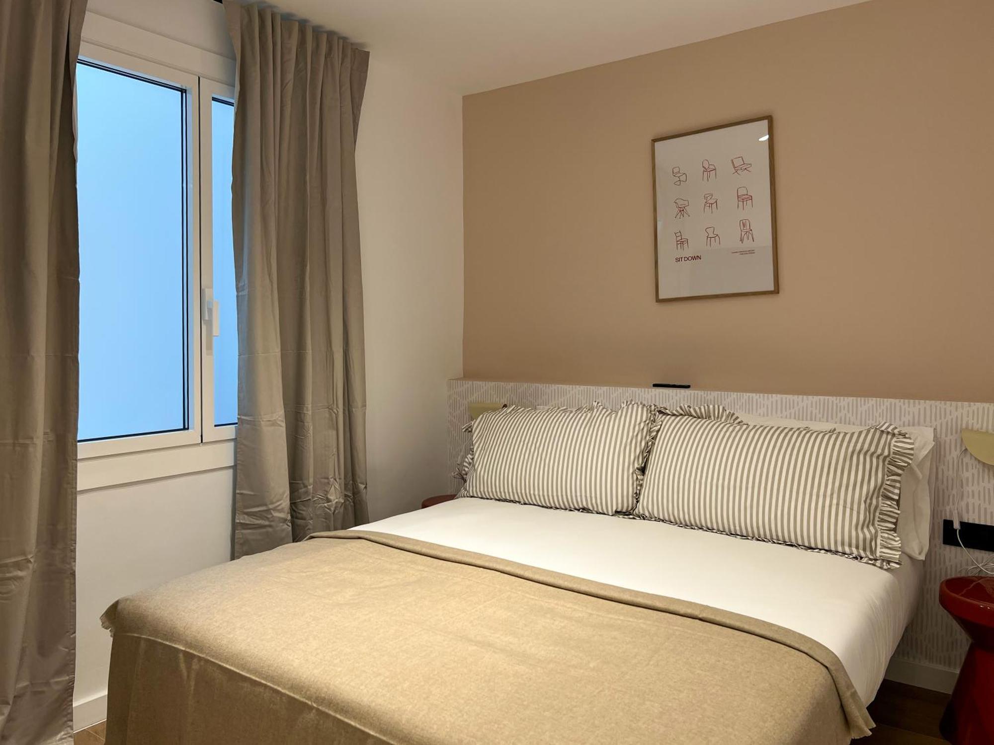 Stay U-Nique Apartments Balmes II Barcelona Ngoại thất bức ảnh