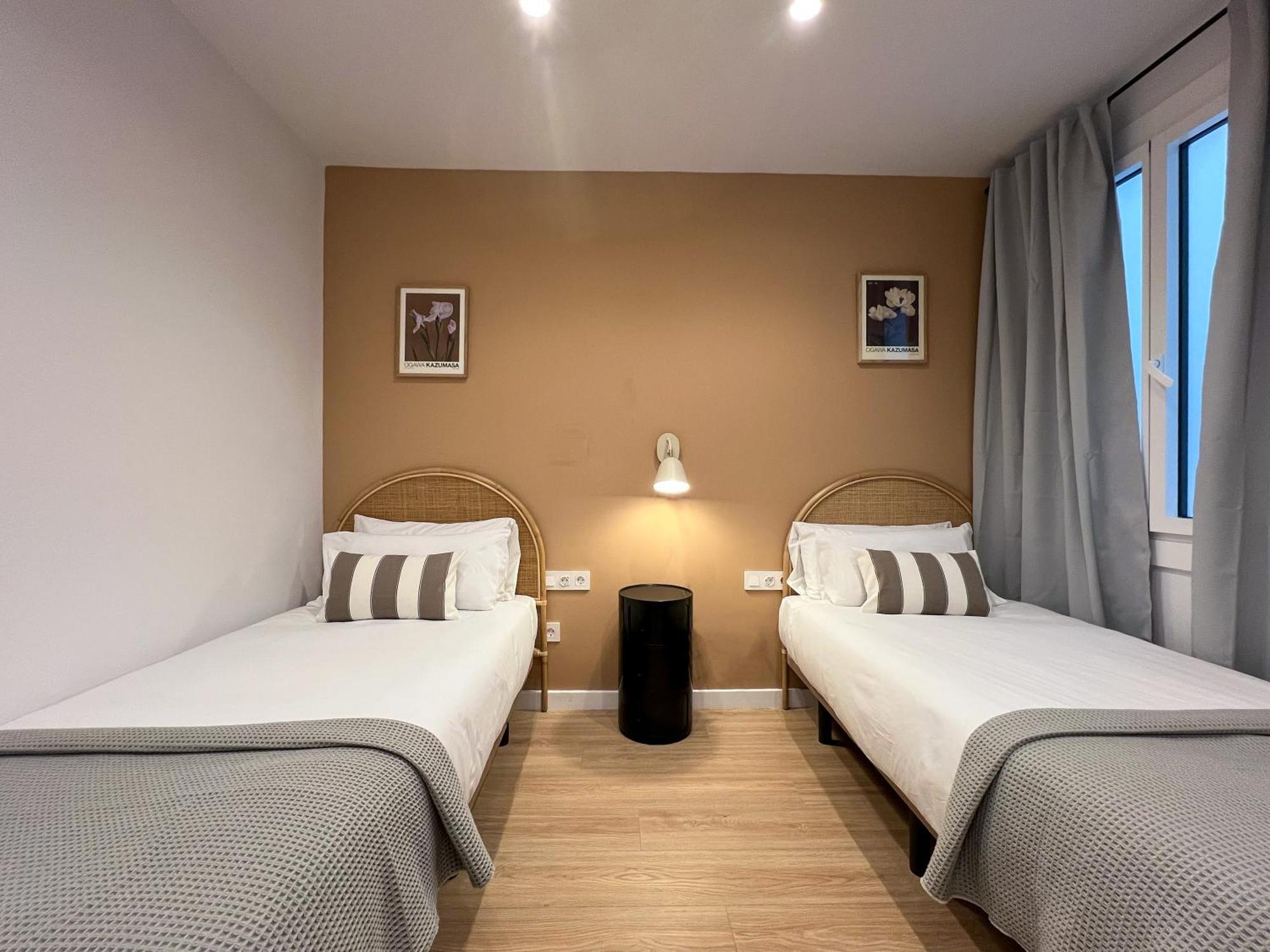 Stay U-Nique Apartments Balmes II Barcelona Ngoại thất bức ảnh