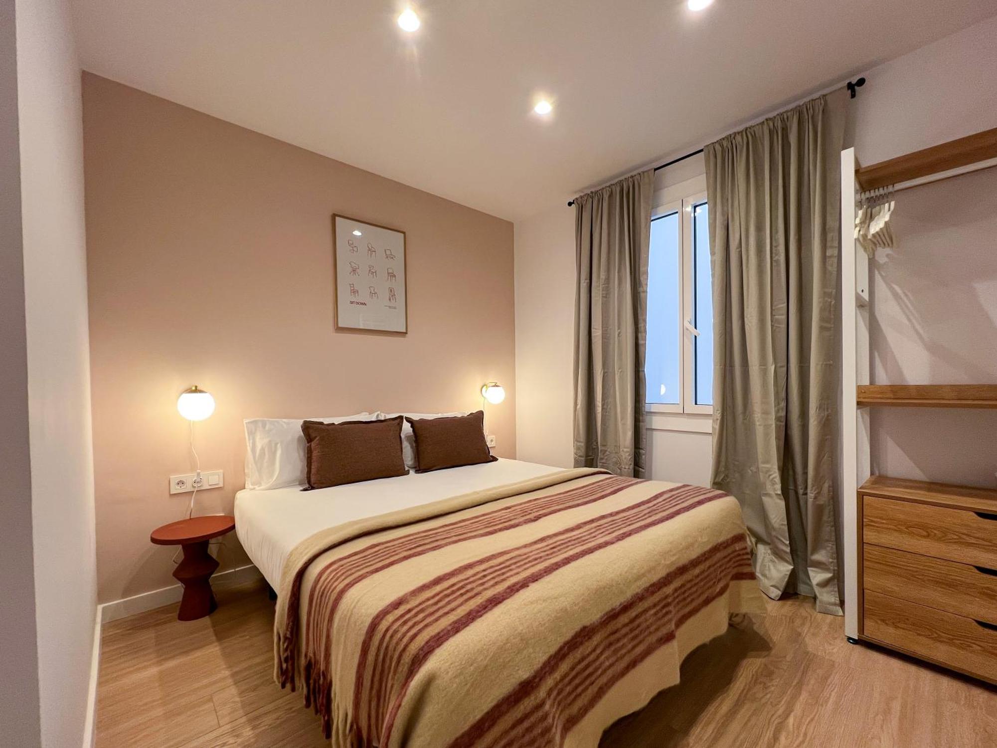 Stay U-Nique Apartments Balmes II Barcelona Ngoại thất bức ảnh
