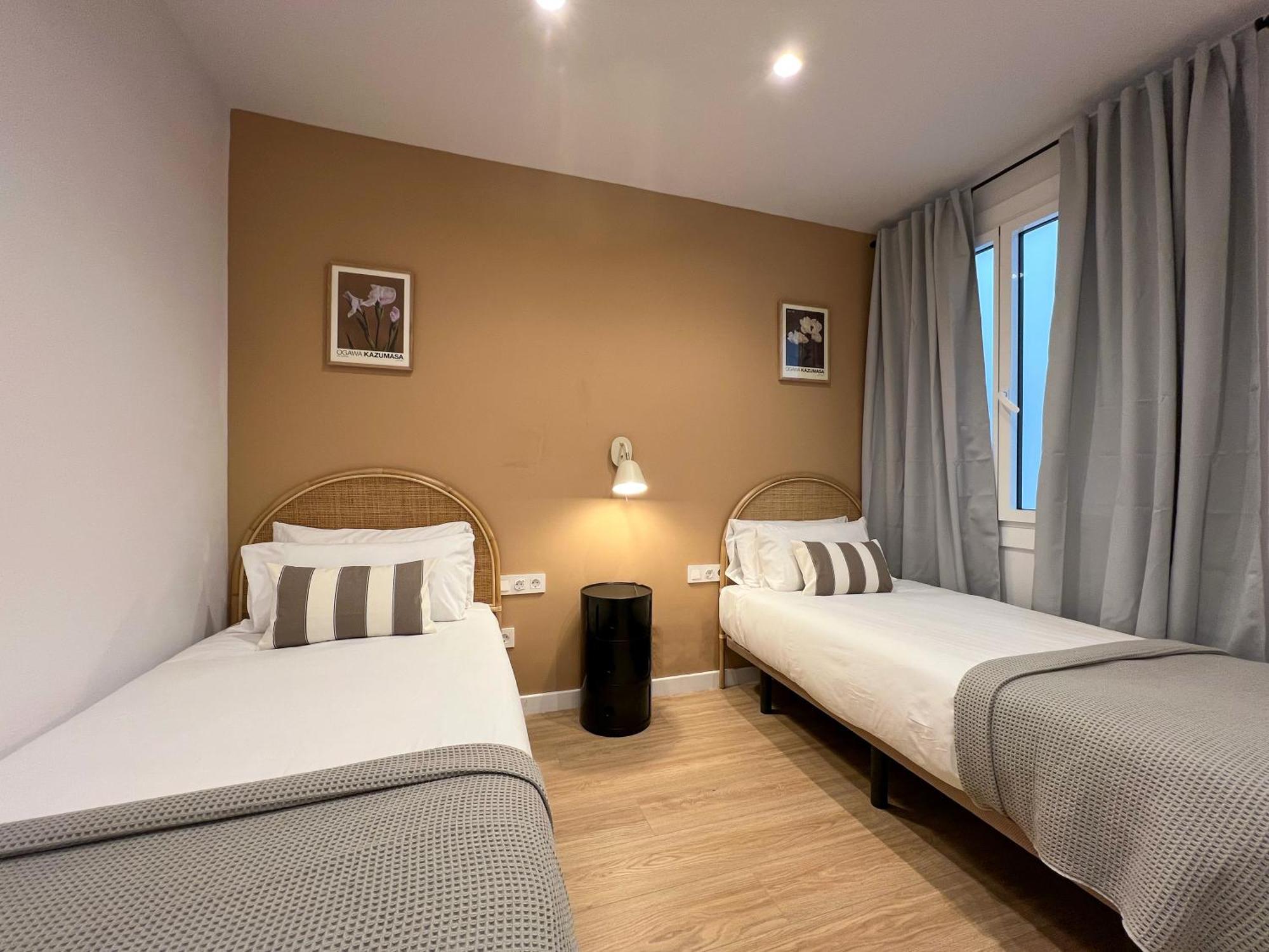 Stay U-Nique Apartments Balmes II Barcelona Ngoại thất bức ảnh